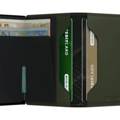 Travel Secrid Slimwallet Stitch